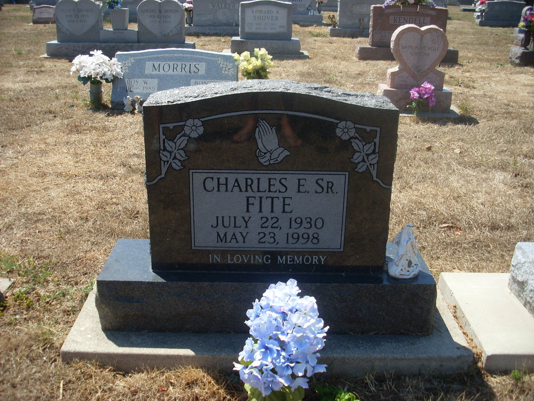 Sample Praying Hands Flower Design